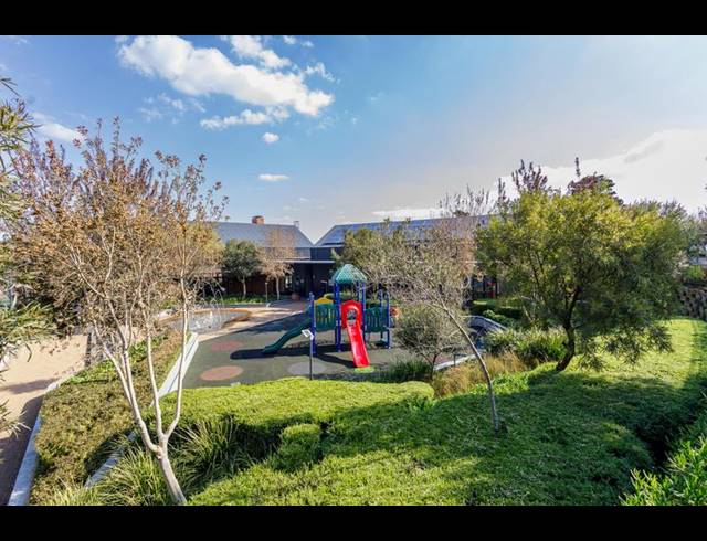 2 BEDROOM COMPLEX FOR SALE IN WITFIELD
